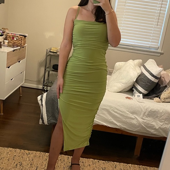 Express BodyCon Ruched Side Slit Midi Dress With Bra Cups in Green - Picture 6 of 9